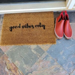 NWOT( Women's) Bearpaw Concept Rubber Boots